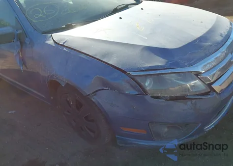 2010 Ford Fusion Se z USA, uszkodzony, nr VIN 3FAHP0HA8AR152272